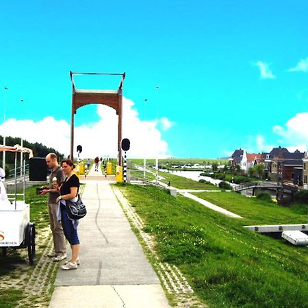 8 Pers House 'Capitein Theis' With Seaside In Front Of The Lauwersmeer Anjum Exterior photo