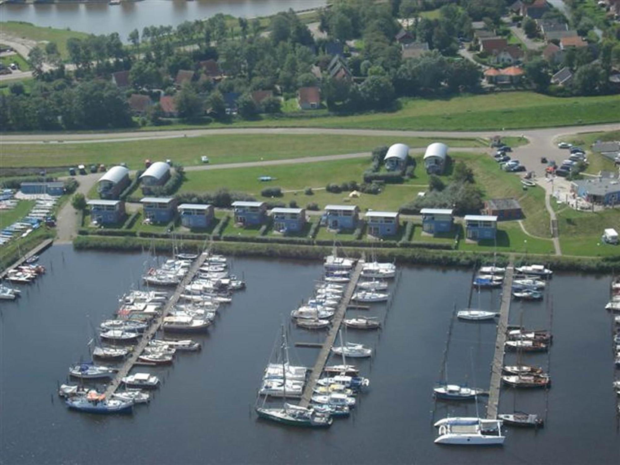 8 Pers House 'Capitein Theis' With Seaside In Front Of The Lauwersmeer Anjum Exterior photo